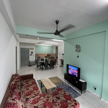 Blissful Breeze 4 Rooms & Netflix By Ezyroom Melaka Ayer Keroh Exterior photo