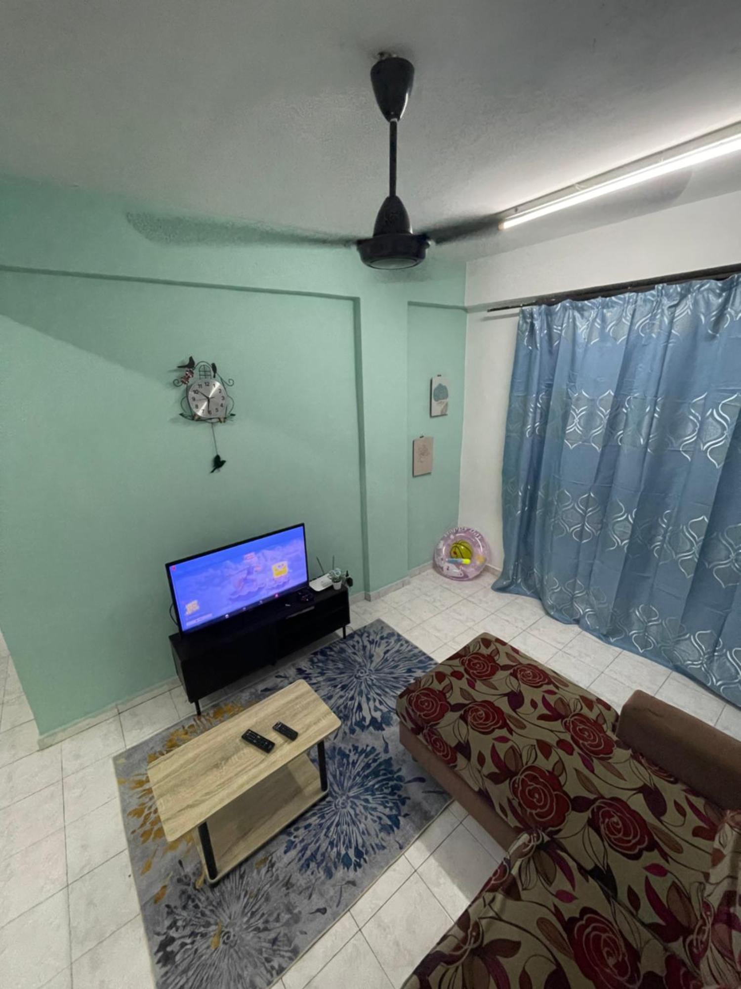 Blissful Breeze 4 Rooms & Netflix By Ezyroom Melaka Ayer Keroh Exterior photo